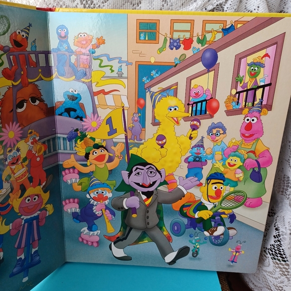 VINTAGE 2004 SESAME STREET ELMO & FRIENDS FIRST LOOK AND FIND BOOK FOR TODDLERS - Picture 14 of 15